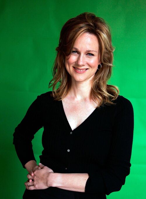 Laura Linney