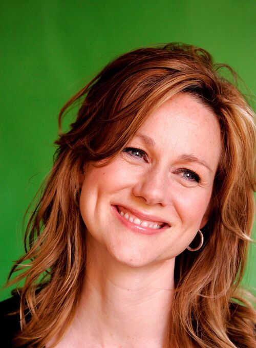 Laura Linney